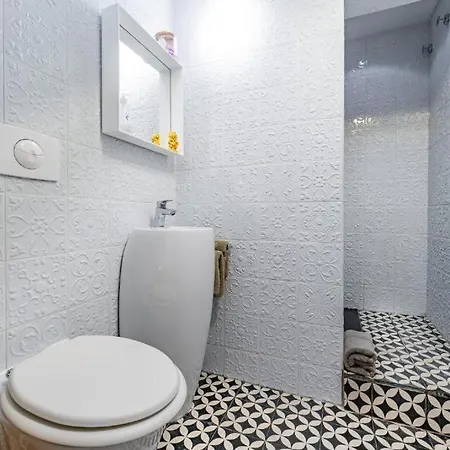 Superbe Bordelais Plein De Charme Et Lumineux Avec Terrasse * Bordeaux