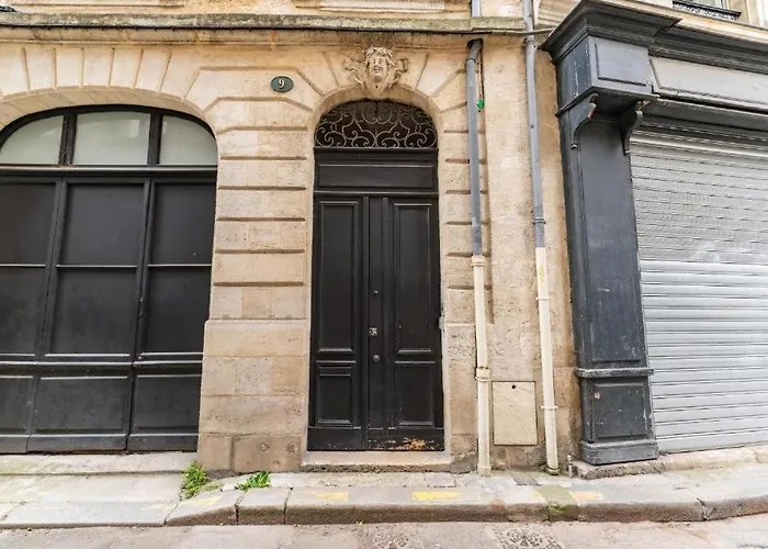 Superbe Bordelais Plein De Charme Et Lumineux Avec Terrasse